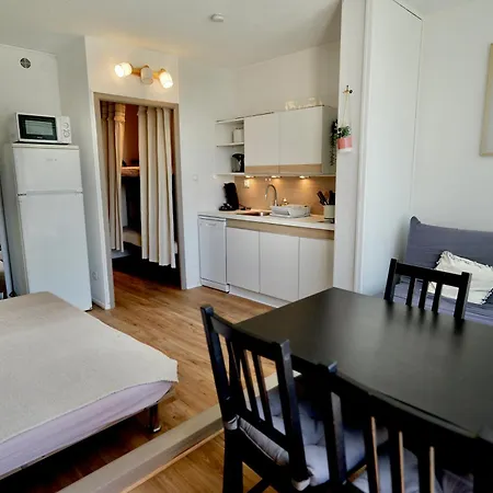 Apartment Aux Jardins Du Vidourle - 3 Min A Pied De La Plage, Parking, Clim & Wi-fi