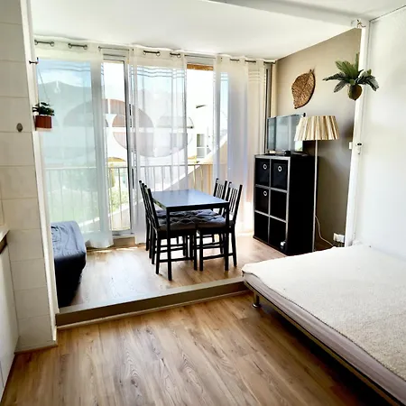 شقة Aux Jardins Du Vidourle - 3 Min A Pied De La Plage, Parking, Clim & Wi-fi *